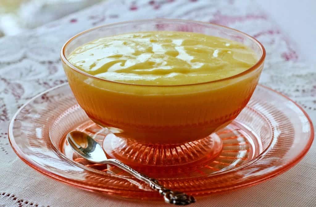 Homemade Lemon Curd Recipe by HomemadeFoodJunkie.com