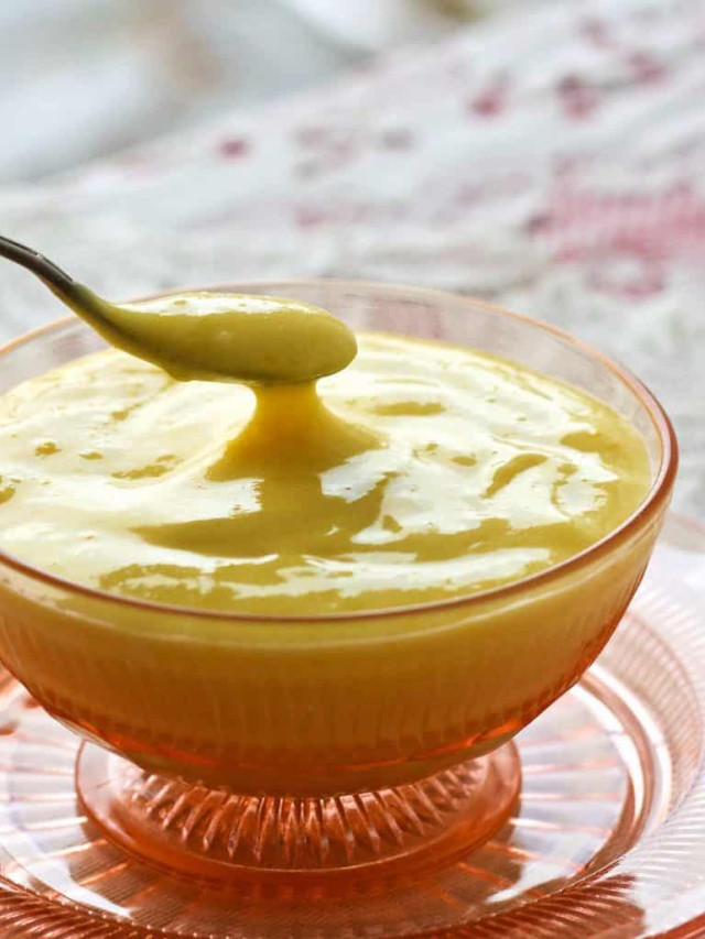 Homemade Lemon Curd Recipe by homemadeFoodjunkie.com