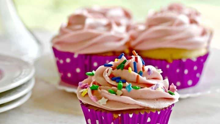 Aliyah's Simple White Cake