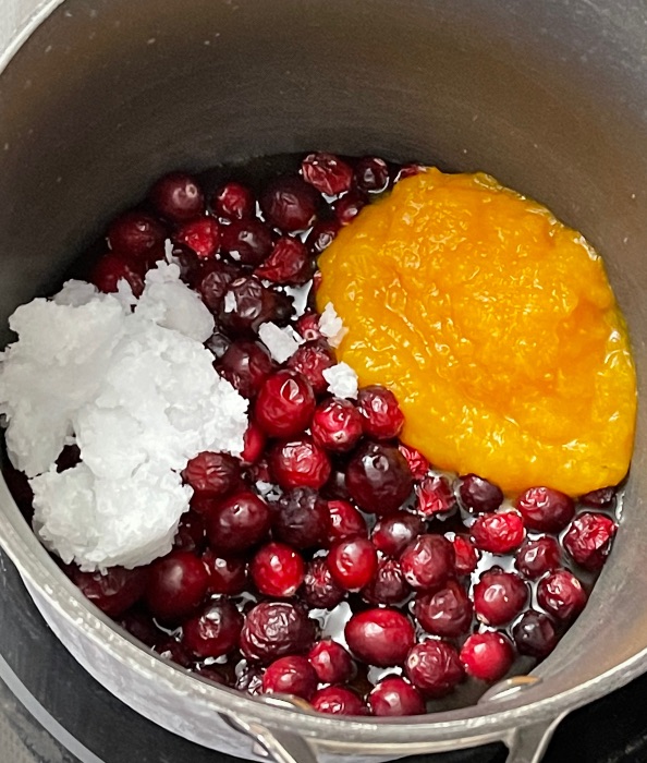 wet ingredients for pumpkin granola