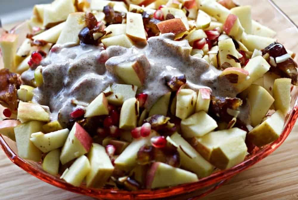 Apples Medley Salad with Greek Yogurt Cinnamon Dressing