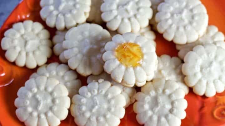 Pressed Spritz cookies