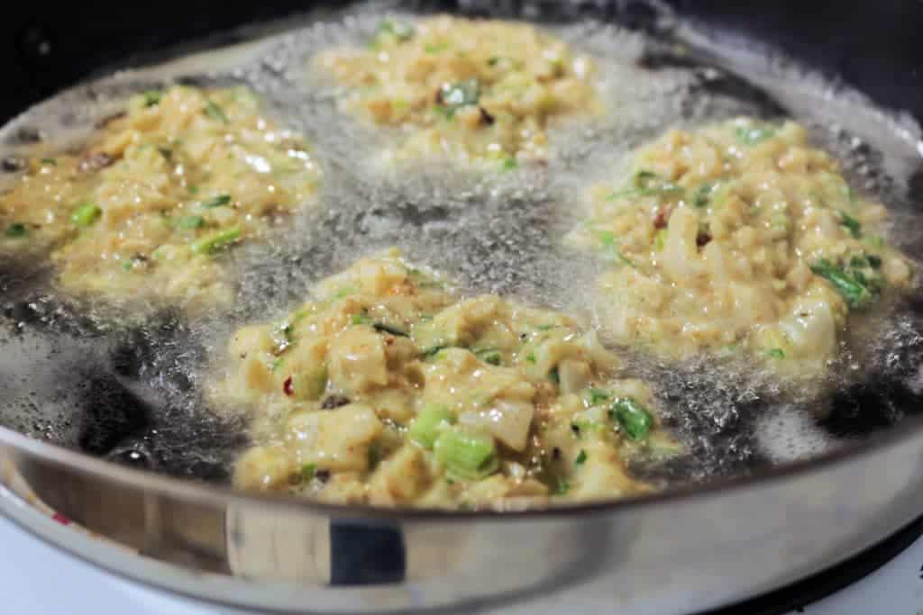 Clam fritters in coconut oil