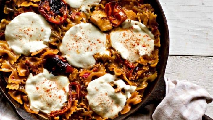 Chicken Pasta with Sun Dried Tomatoes is a Delicious one skillet dinner with a zingy Italian taste