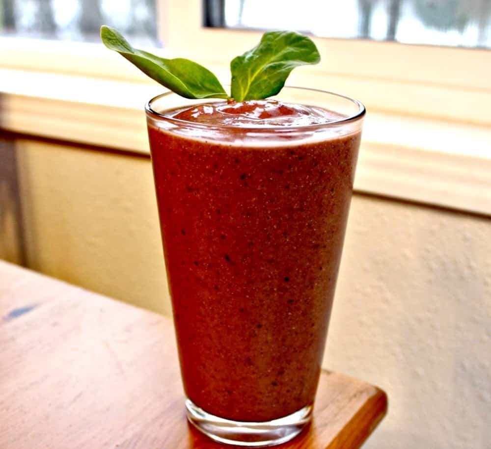 A nutritious breakfast smoothie to help you kickstart your day into full gear! This Nutritionally Balanced, High-​Fiber, Low-​Sodium, Vegetarian, Gluten-​Free Breakfast smoothie has only 159 calories! https://homemadefoodjunkie.1wp.site