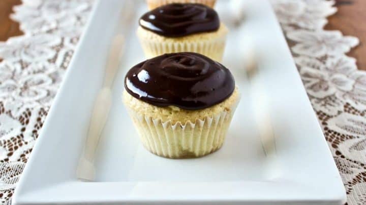 Chocolate Eclair Cupcakes