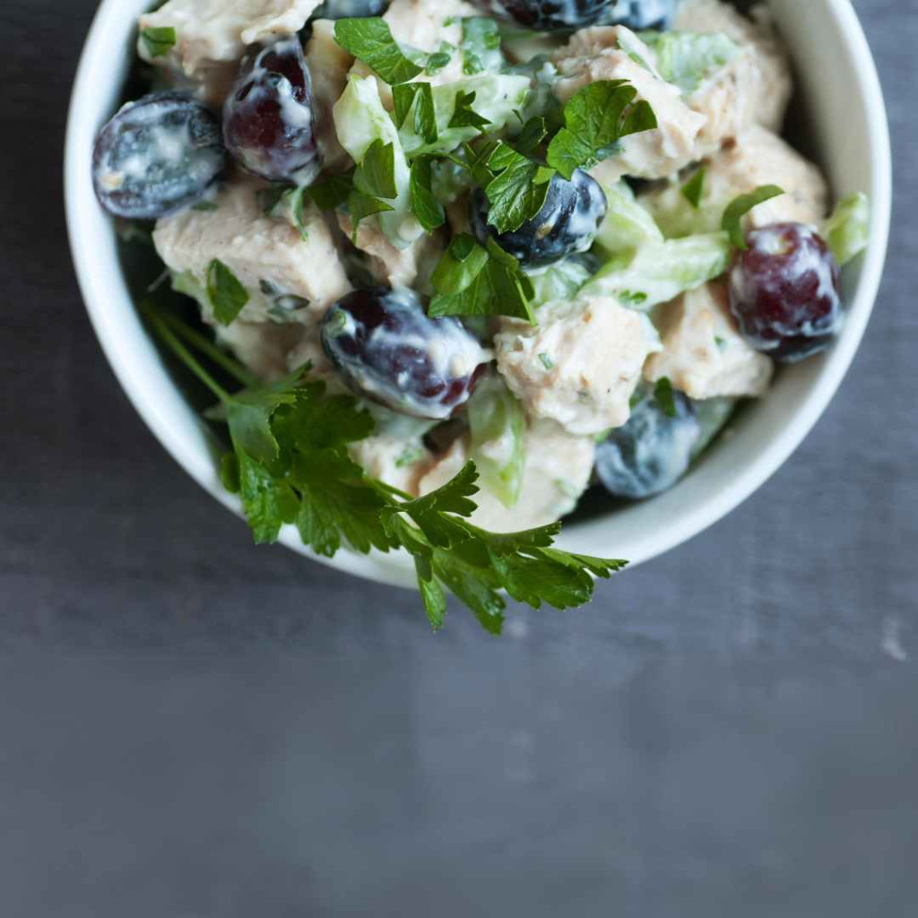 Delicious Potato Salad with Grapes 1 potato salad with grapes