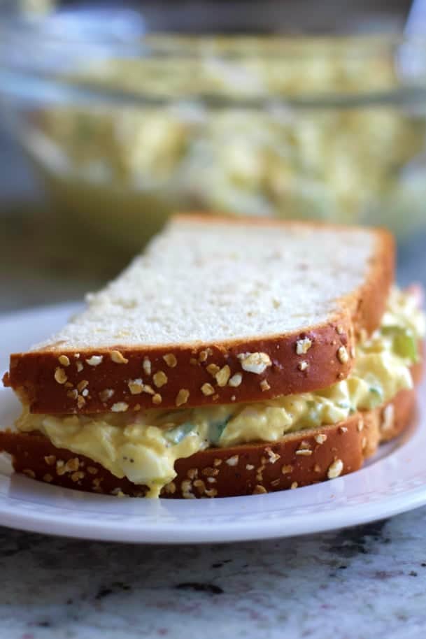 Egg salad sandwich