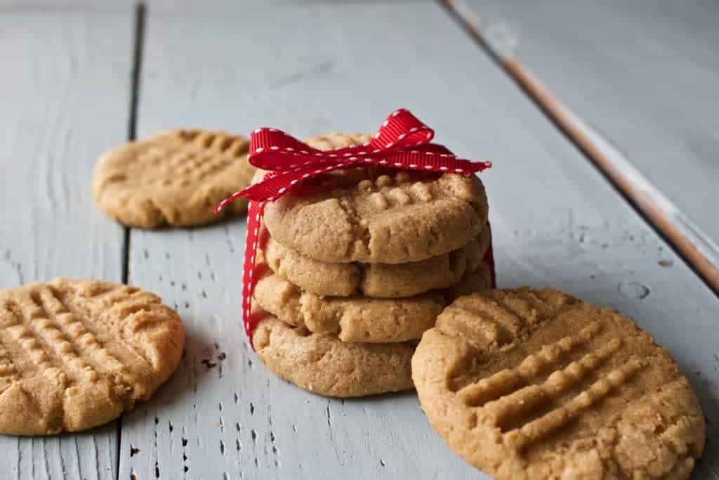 3 Ingredient Peanut Butter Cookies