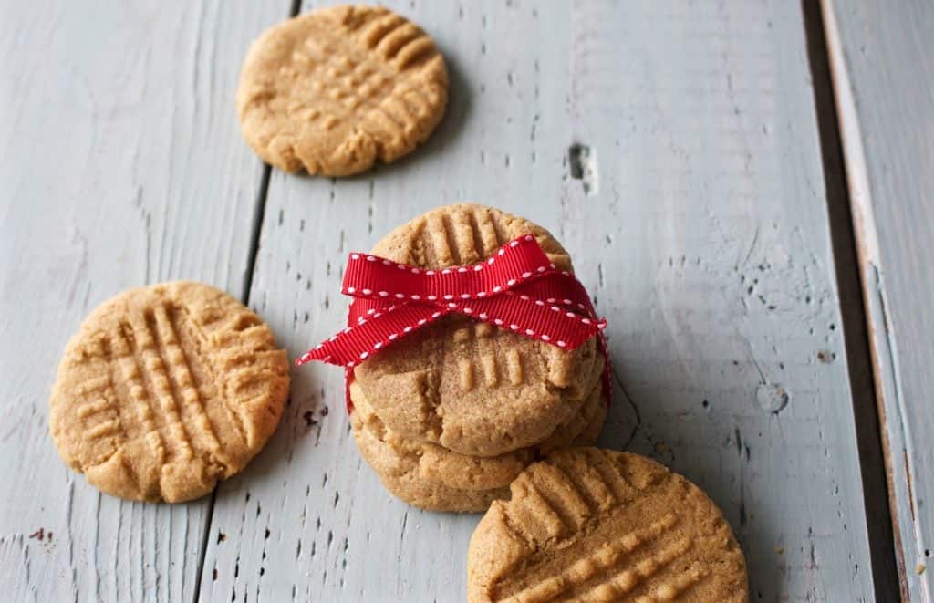 3 Ingredient Peanut Butter Cookies are fast and simple to make. These treats are gluten free, low sodium, and dairy free. https://homemadefoodjunkie.1wp.site