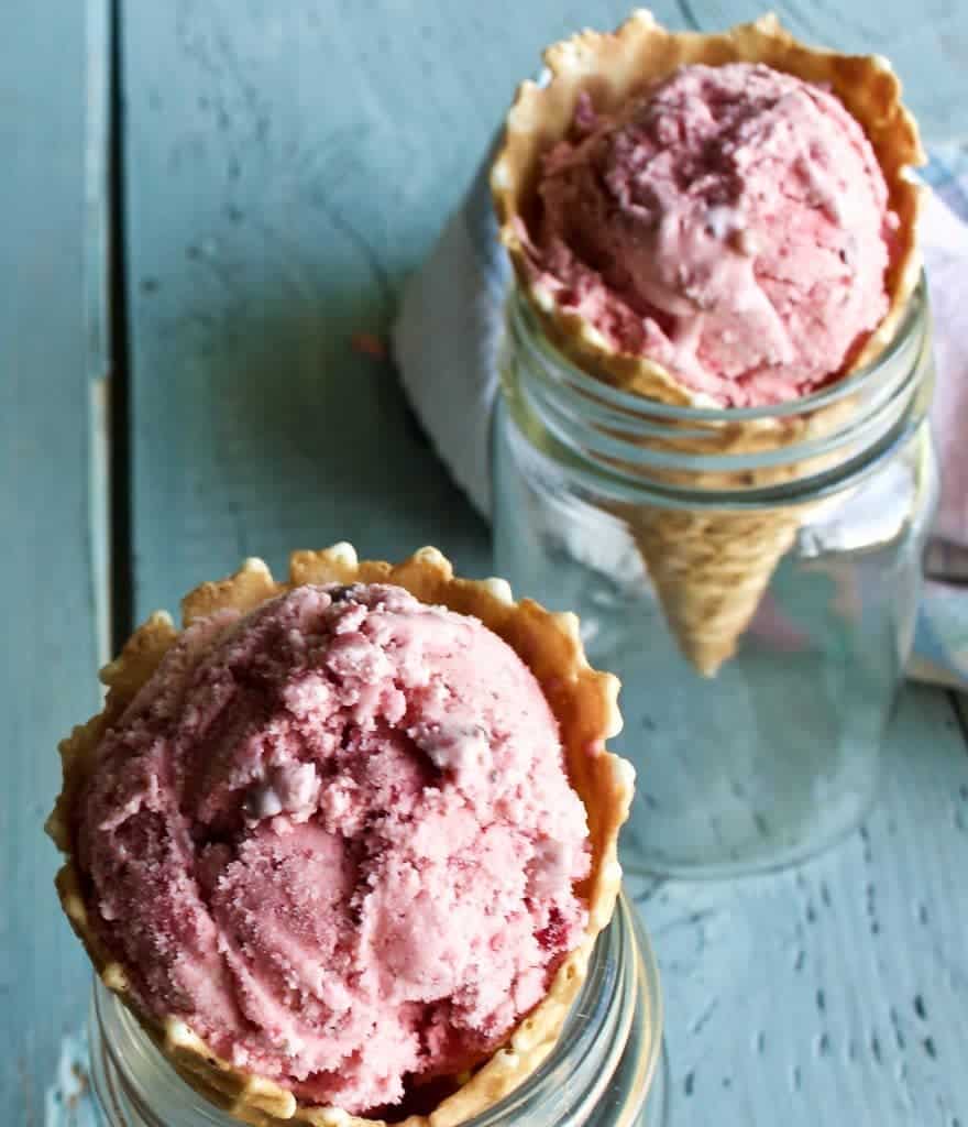 strawberry cookie dough ice cream