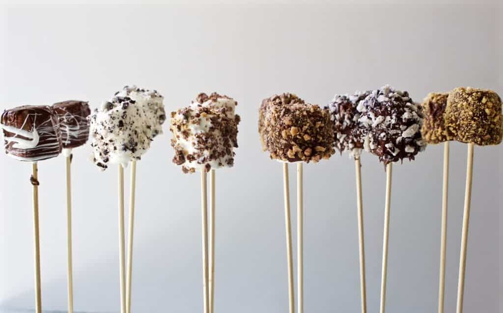 Easy Marshmallow pops