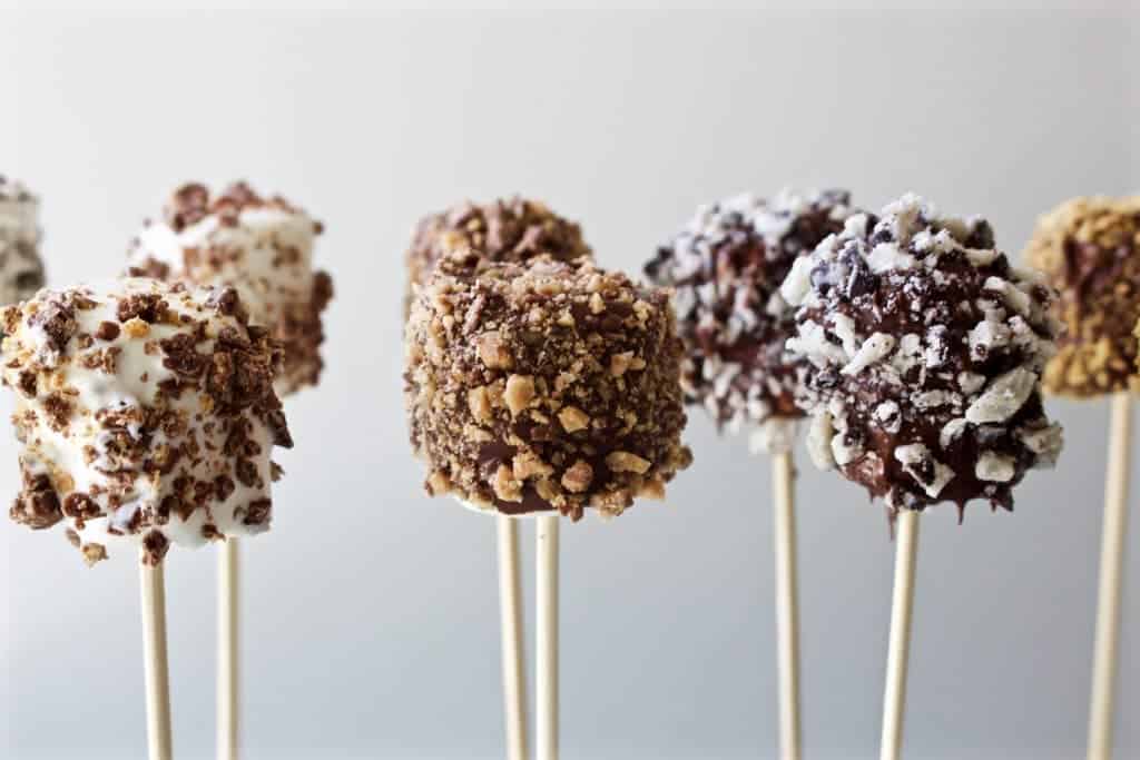 Easy Marshmallow Pops