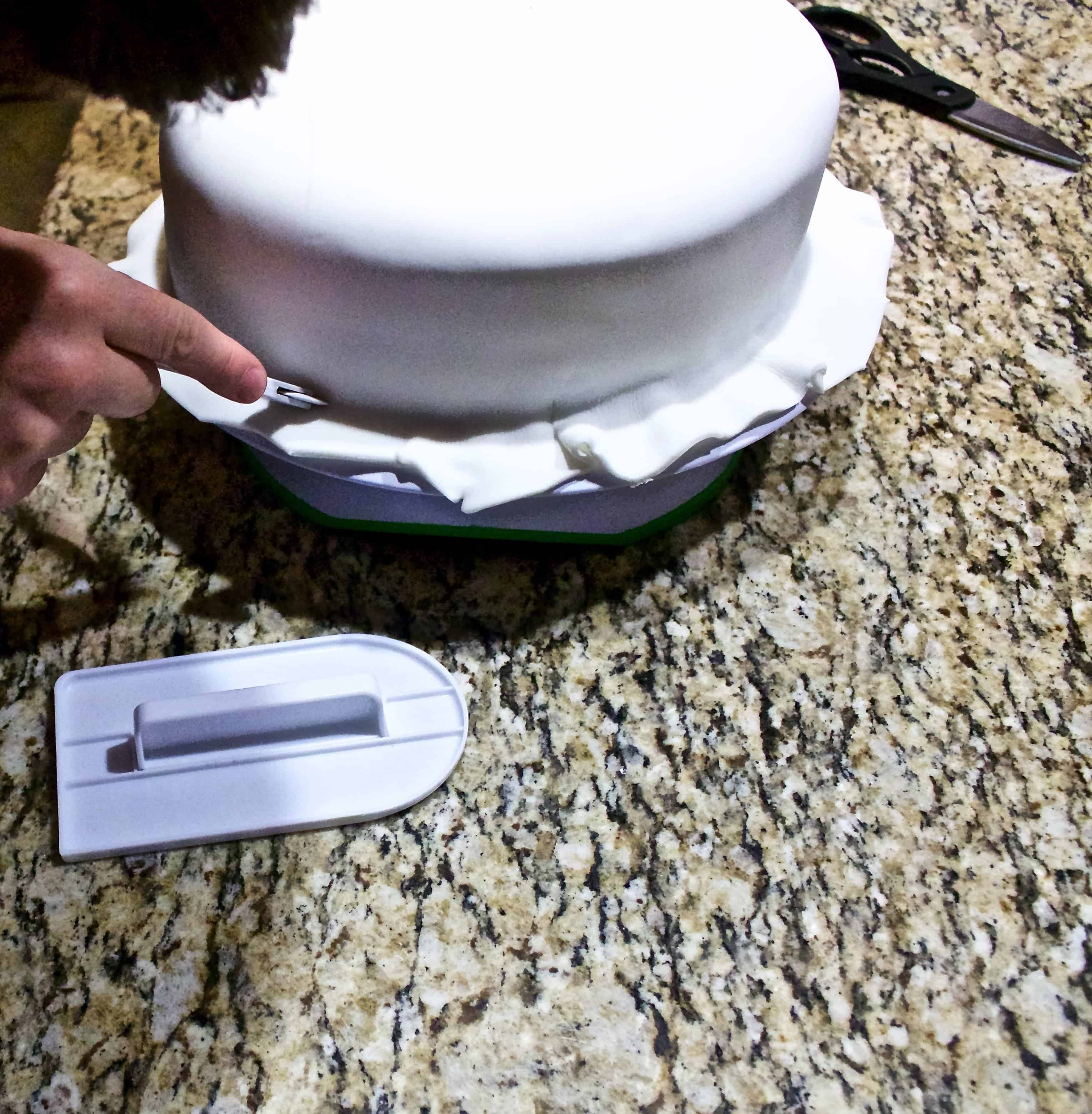 Applying the Fondant