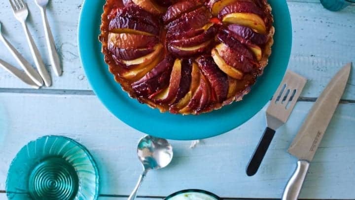 Peach Pepper Tart with Mascarpone topping