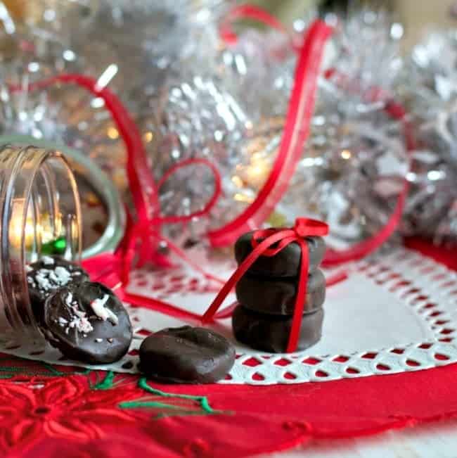 Holiday Candies Recipe-Delicious, easy homemade Holiday candies are super cute and yummy! They are simple to decorate and theme.