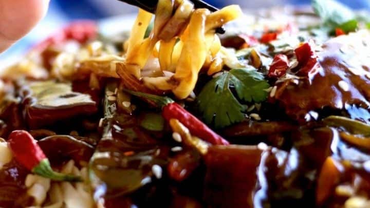 SESAME BEEF THAI NOODLE DINNER