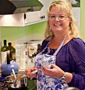 Bonnie making healing Hand Scrub