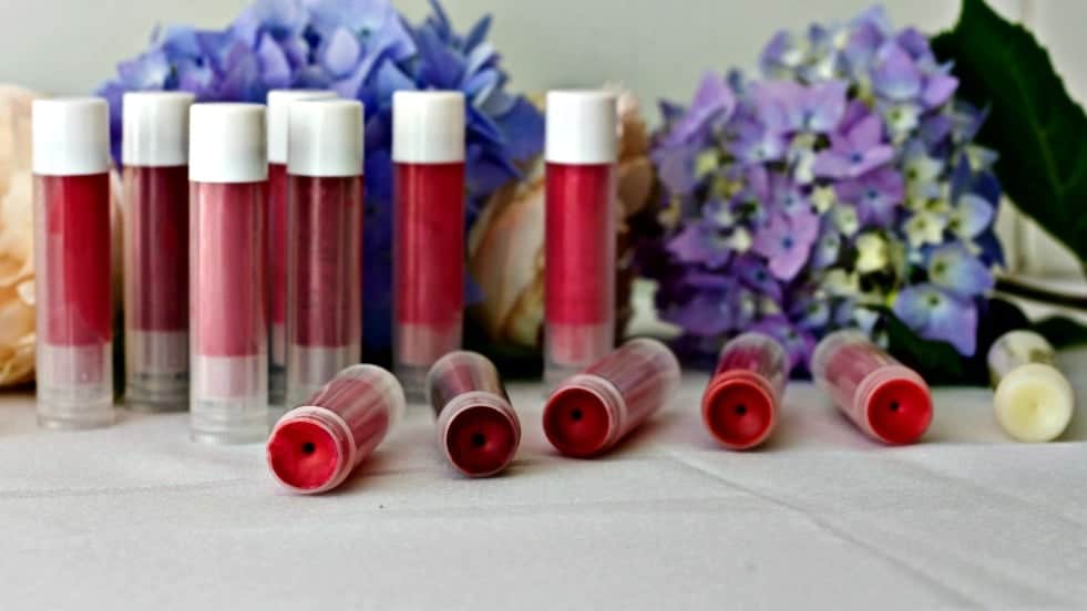 Homemade Natural Shimmering Lip Balm 1 Homemade Natural Shimmering Lip Balm