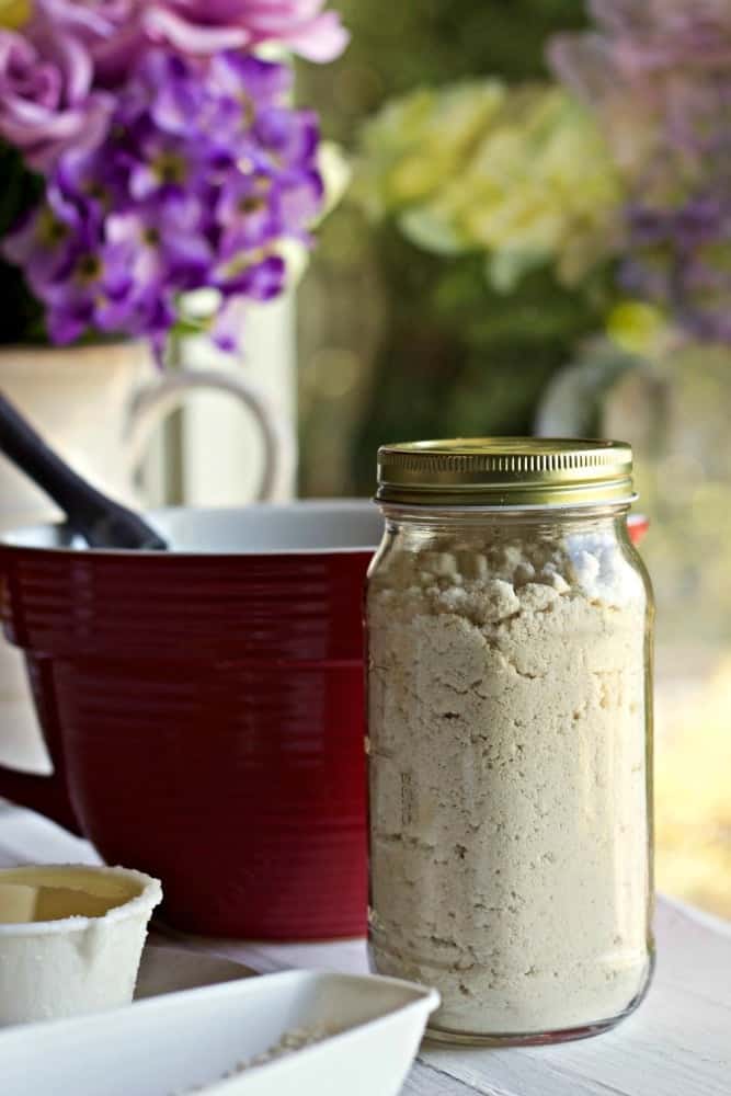 Homemade Coconut Oil Bisquick Mix in a quart mason jar
