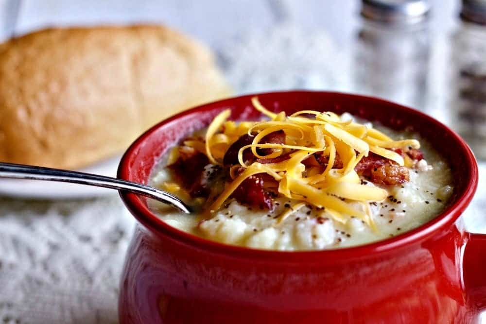 Instant pot cheesy cauliflower potato soup