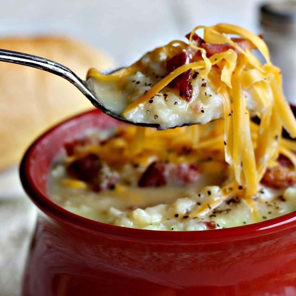 Instant pot cheesy cauliflower potato soup