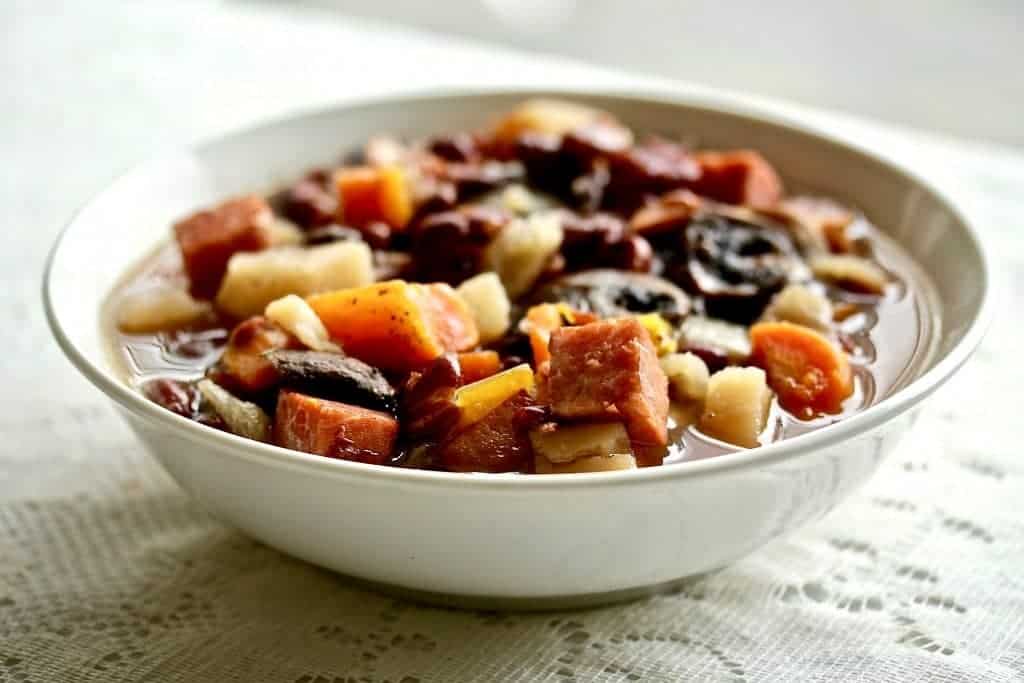 Instant Pot Hambone Bean Soup