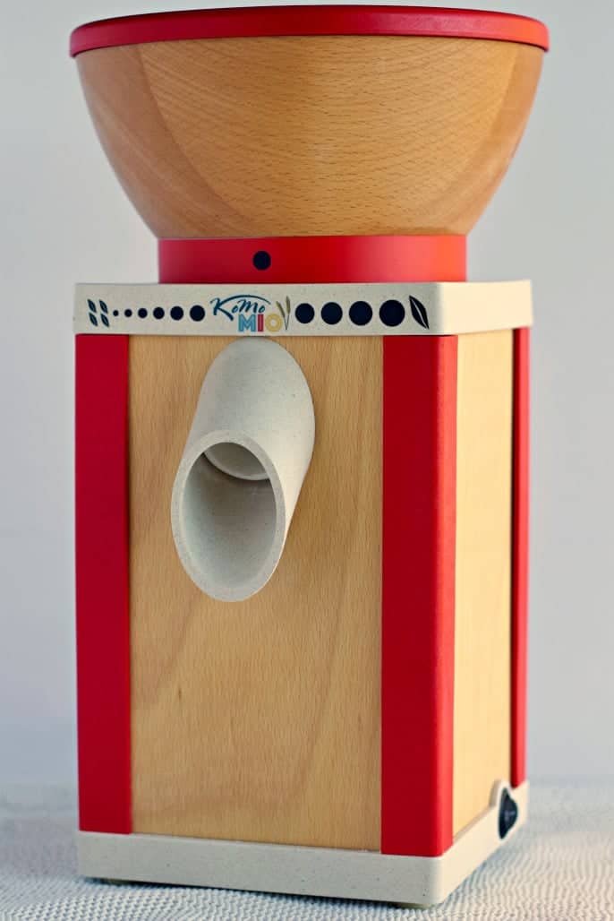 KoMo Mio Grain Mill in red.