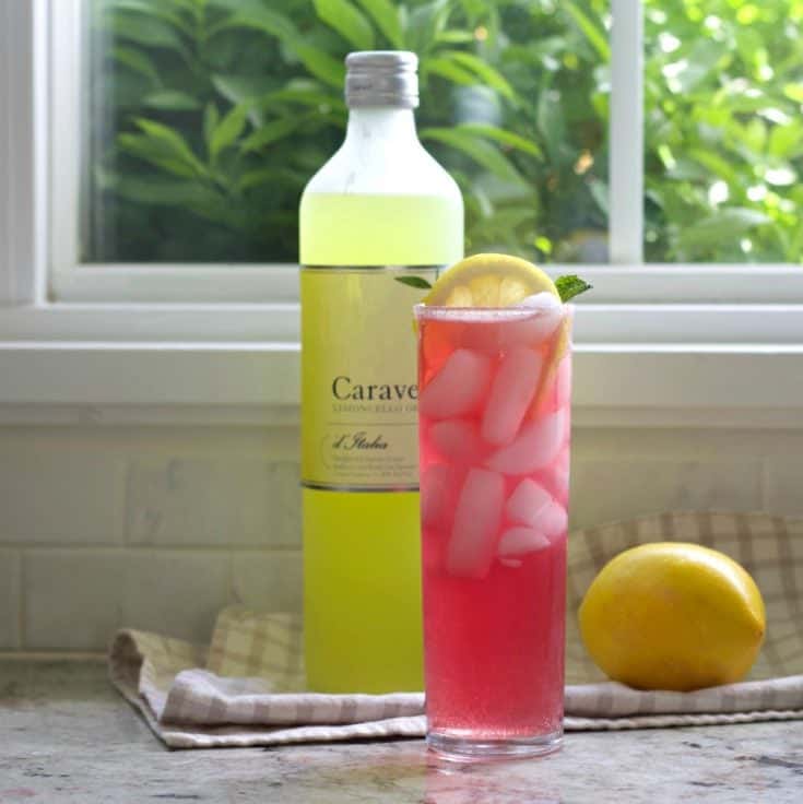 Pink Lemonade Limoncello cocktali