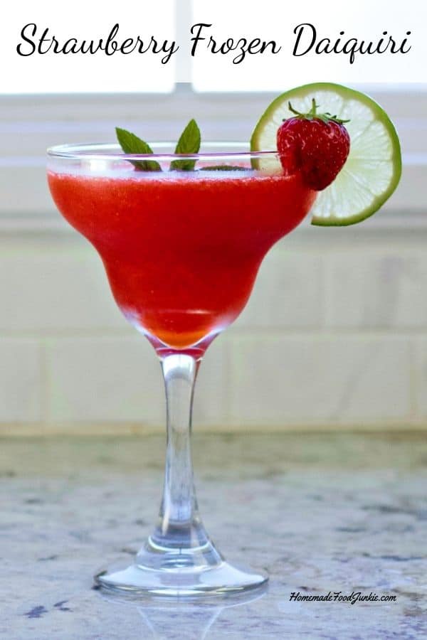 Easy Berry Mint Bubbler Mocktail Recipe 19 single strawberry daiquiri