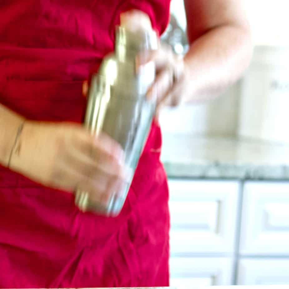 shaking the bayou rum punch