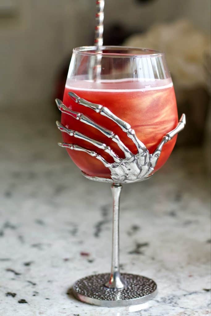 Swirl the Poison Apple to see the ghostly images in this halloween drink