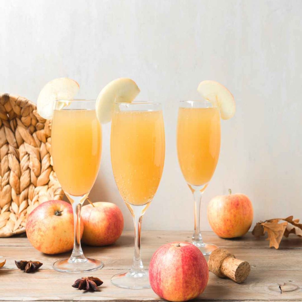 apple cider mimosa