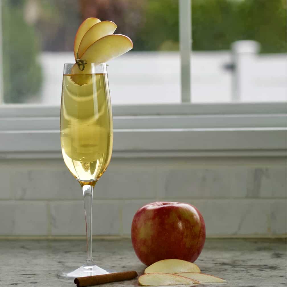 White Cranberry Mimosa Recipe with Rosemary 6 apple cider mimosa