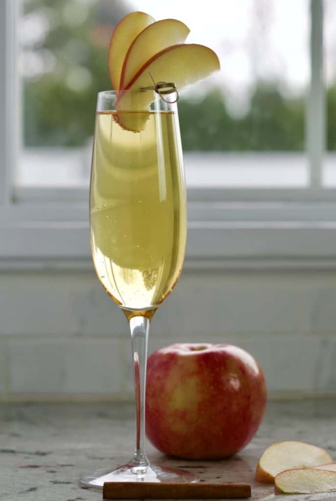 apple cider mimosa