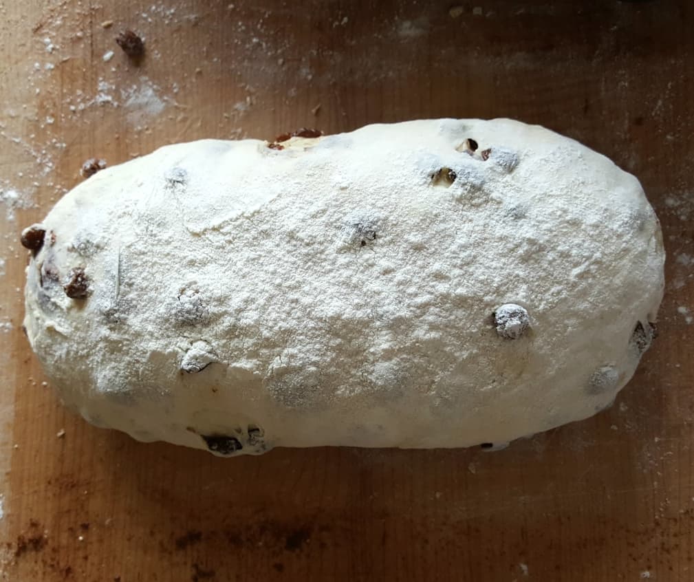 floured loaf-Sourdough cinnamon raisin bread
