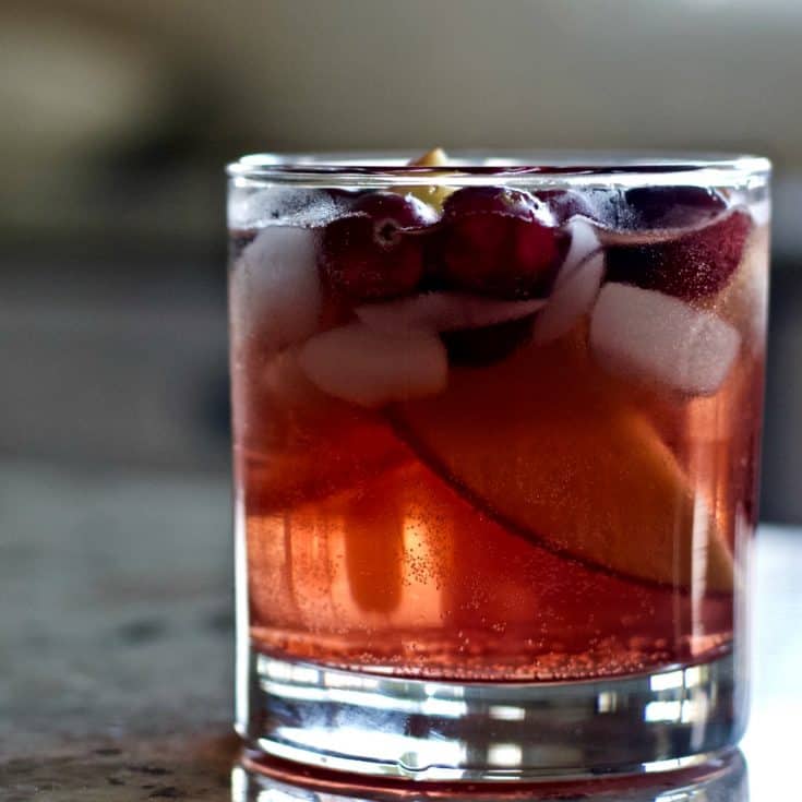 Crown Apple Berry drink