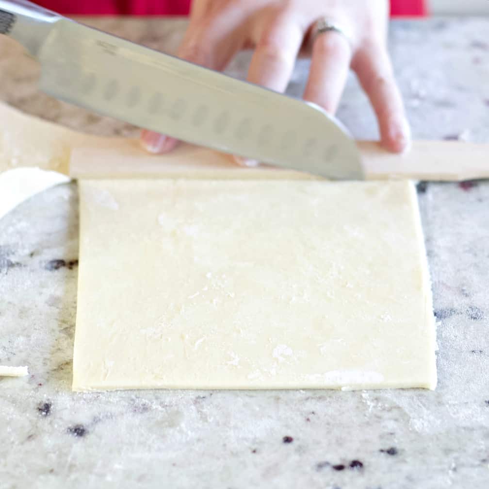 Homemade Apple Turnover Recipe with Puff Pastry 15 cutting pastry