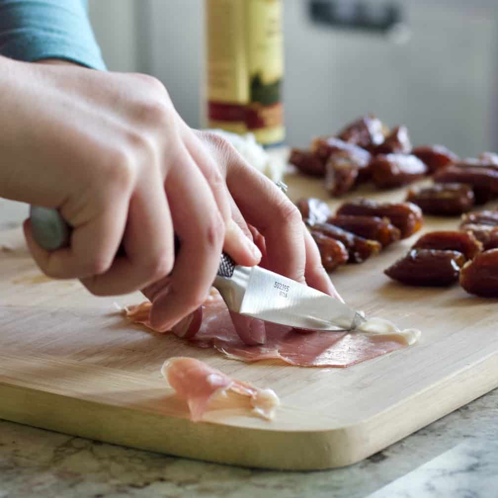 slicing proscuitto
