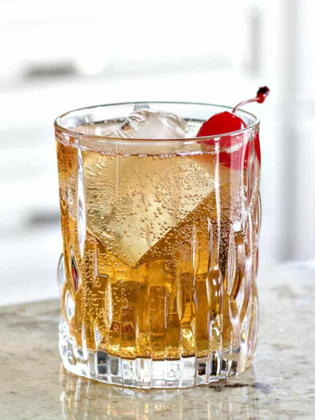 Crown royal peach whisky drink