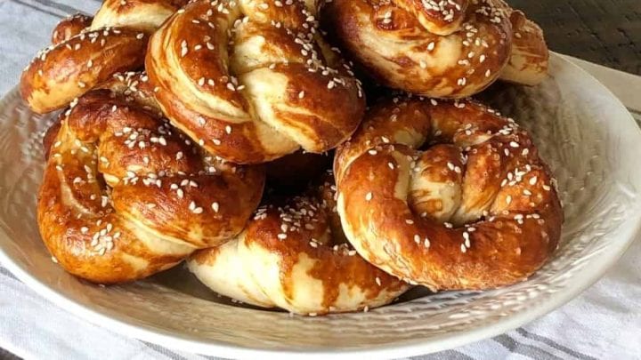 Baking soda brush on method-nice browned sourdoughpretzels