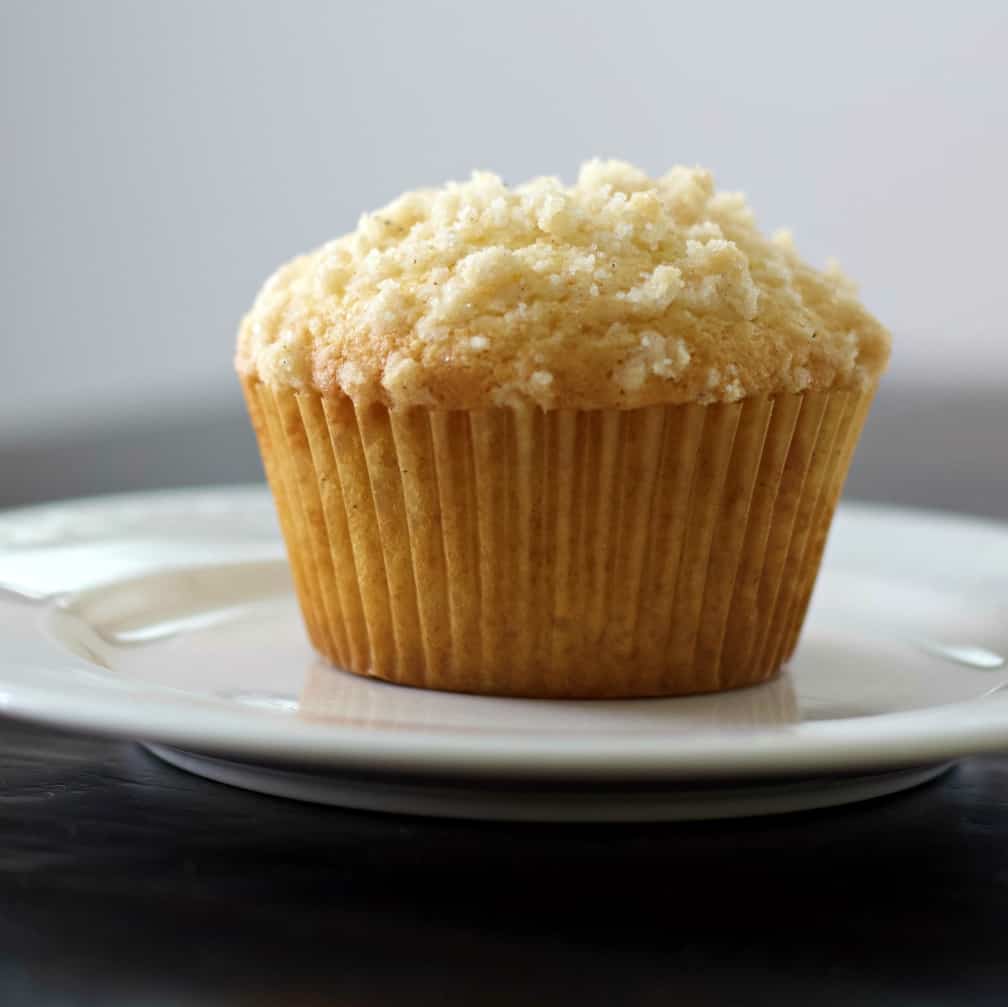 Cinnamon coffee cake muffins