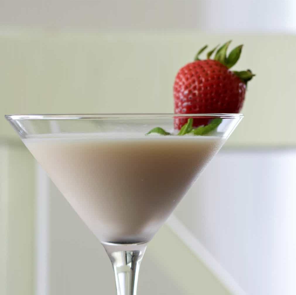 strawberries and cream vodka martini