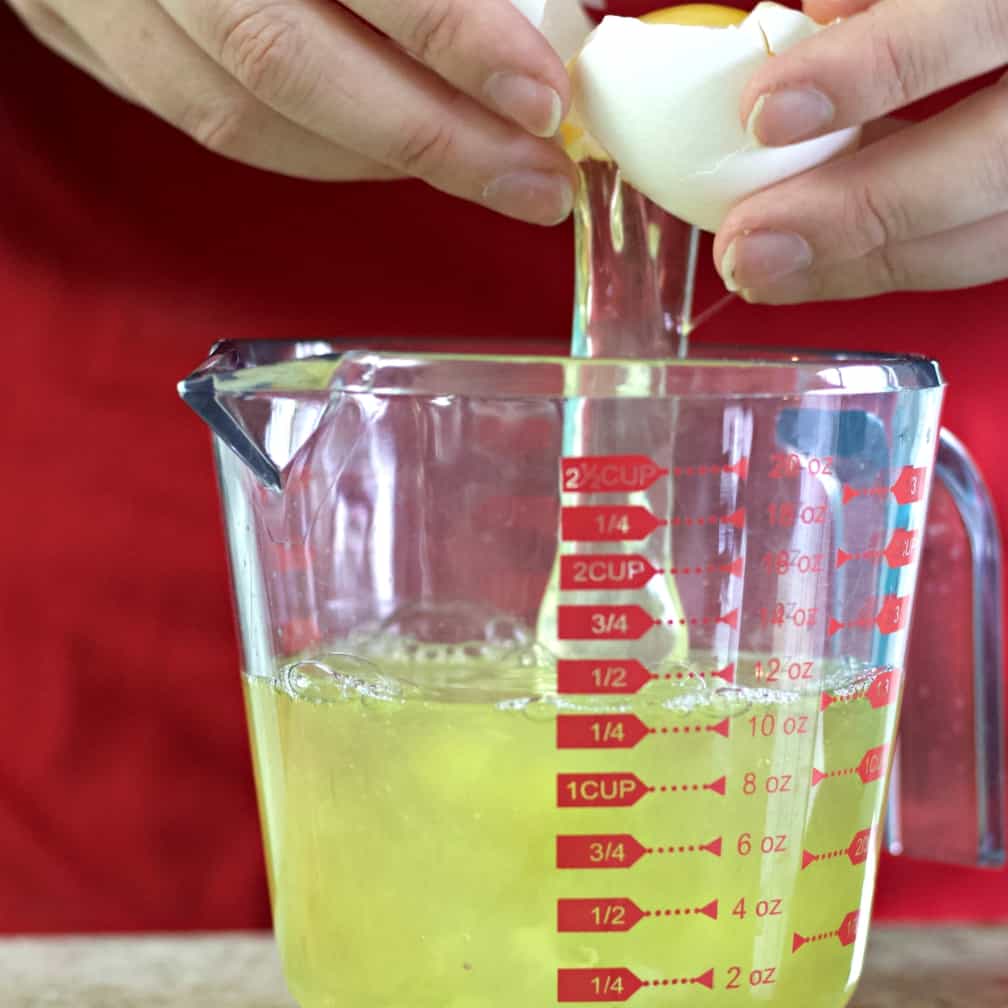 separating eggs