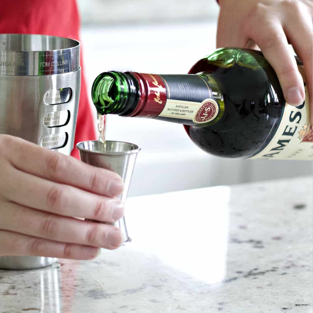 pour jameson irish whiskey