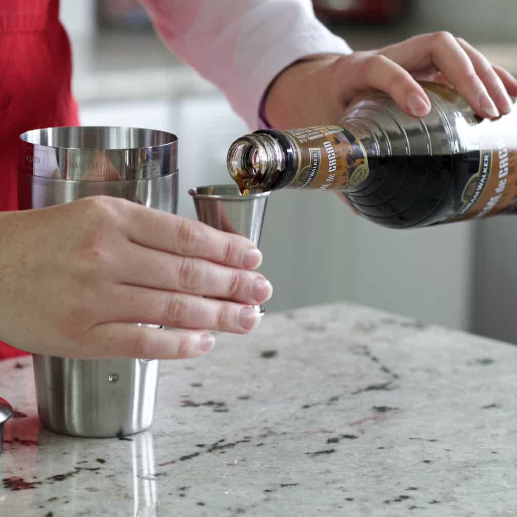 measuring creme de cacao