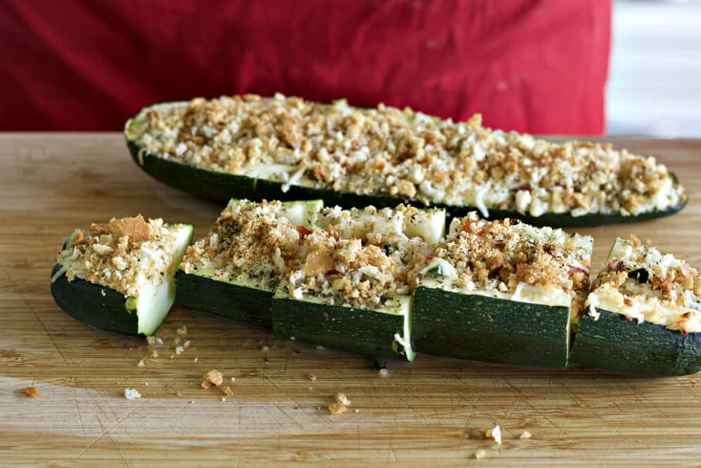 cut zucchini ready to serve