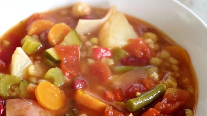 instant pot vegetable soup in white bowl