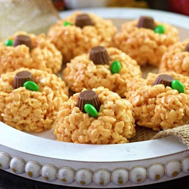 pumpkin rice krispie treats close up rotated