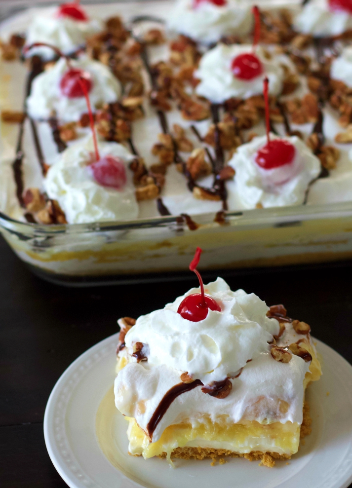 banana split cake